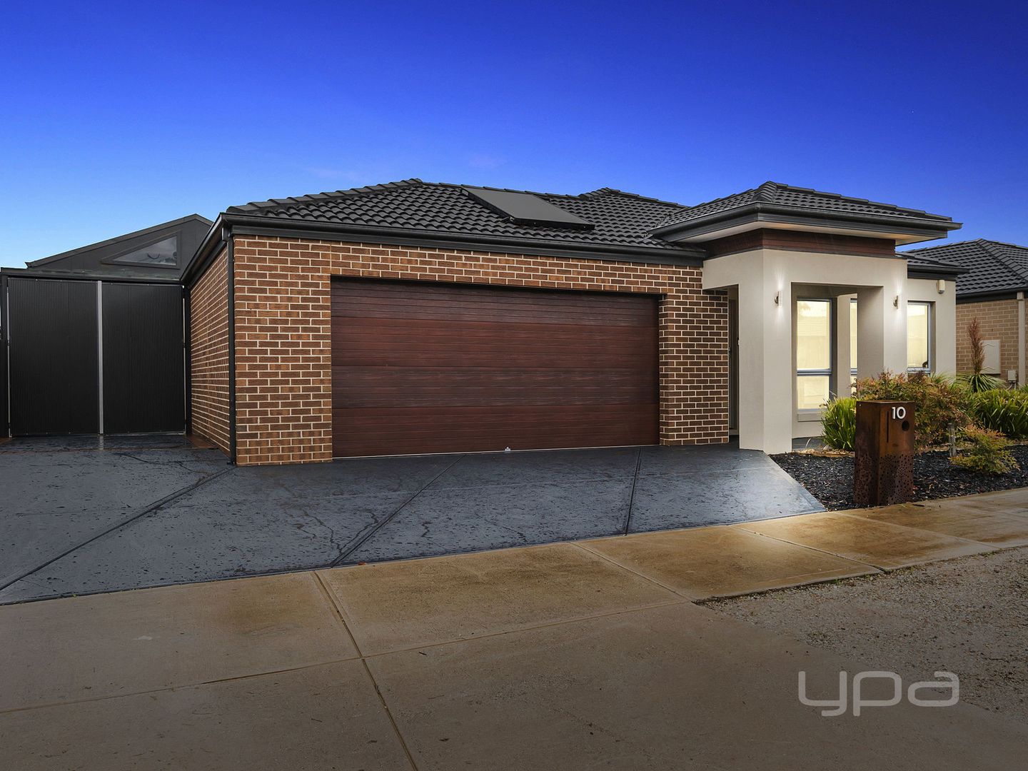 10 Burswood Circuit, Harkness VIC 3337, Image 1