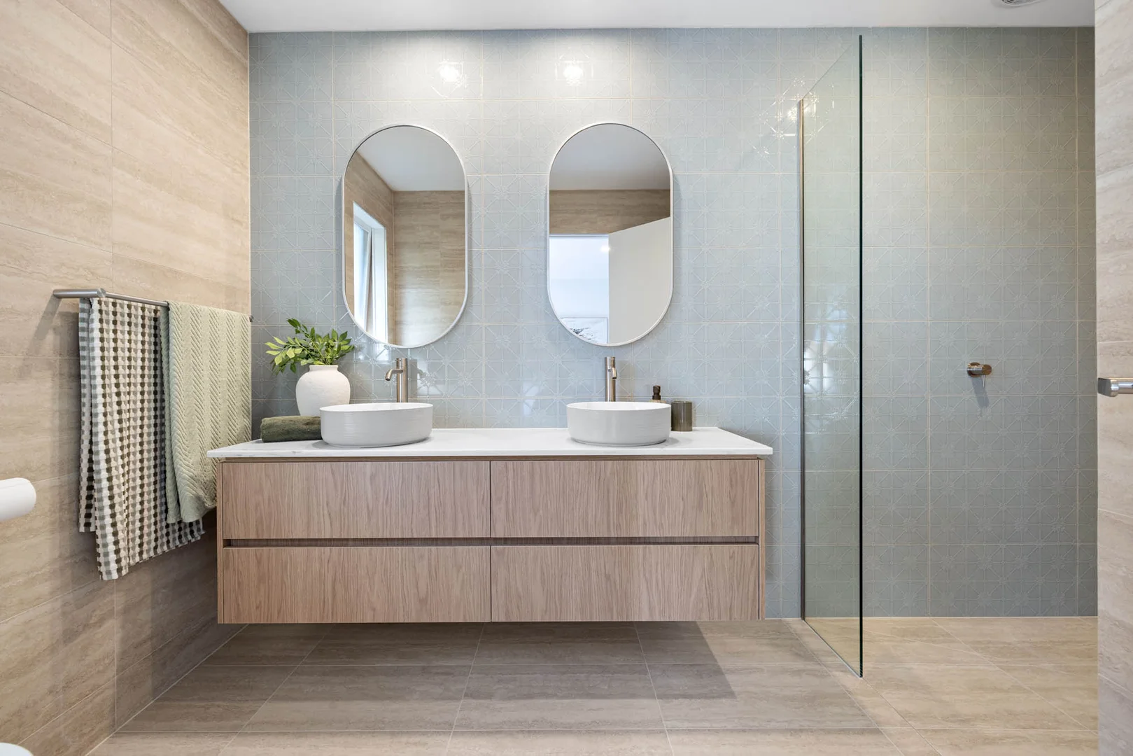 Additional image 12 of 2/22 Wellington Street, Mornington VIC 3931