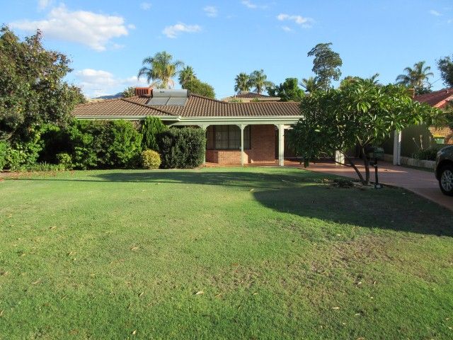 4 bedrooms House in 27 Rainer Mews WILLETTON WA, 6155