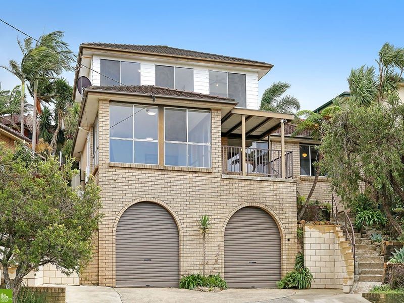 5 bedrooms House in 18 Thirroul Road KANAHOOKA NSW, 2530