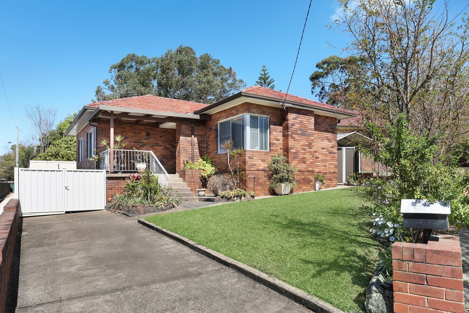 39 Morris Avenue, Kingsgrove NSW 2208, Image 0