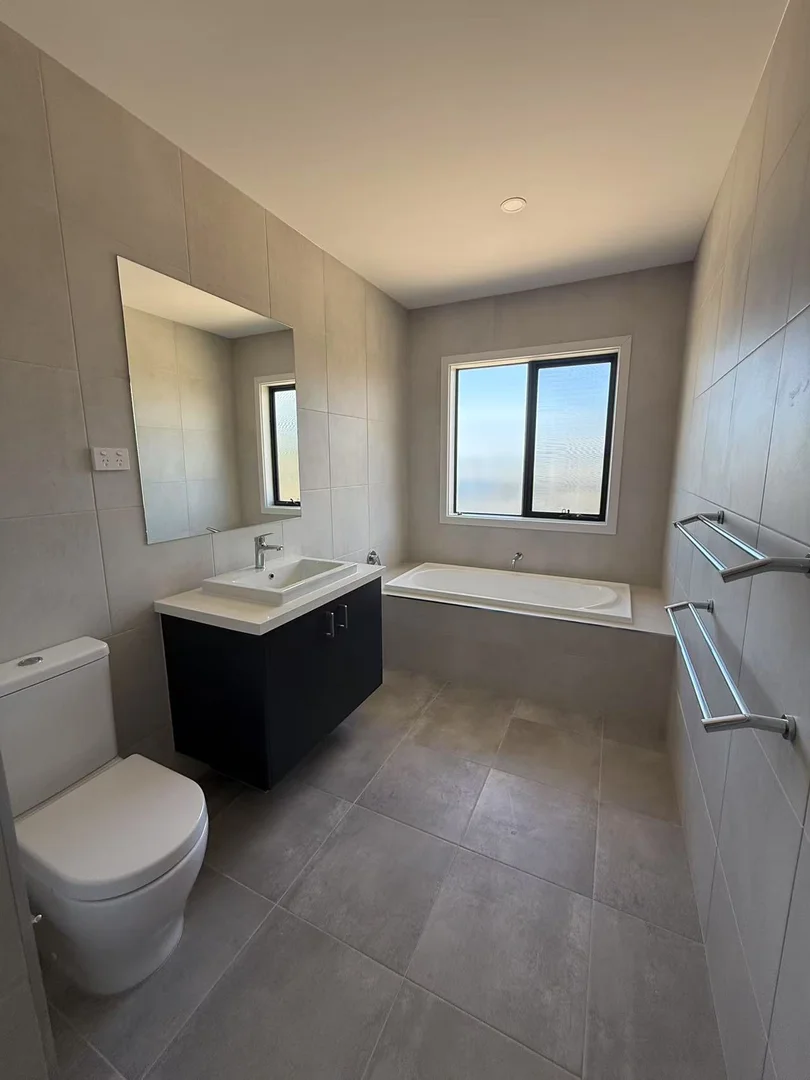 Additional image 12 of 4 Penfolds Rise, Doncaster VIC 3108