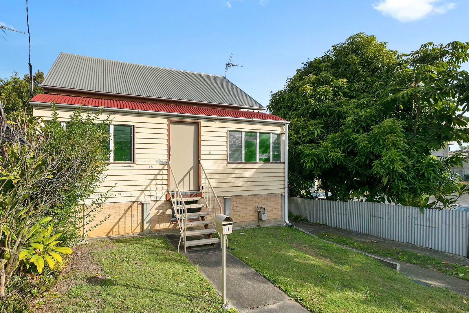 11 Harrogate Street, Woolloongabba QLD 4102, Image 0