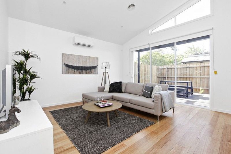 2 bedrooms Apartment / Unit / Flat in 4/31 Rayner Street ALTONA VIC, 3018