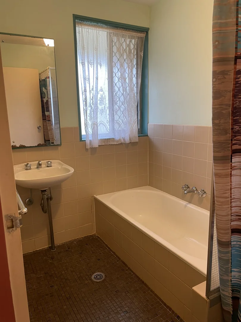 Additional image 11 of 4 Banksia Court, Greenvale QLD 4816