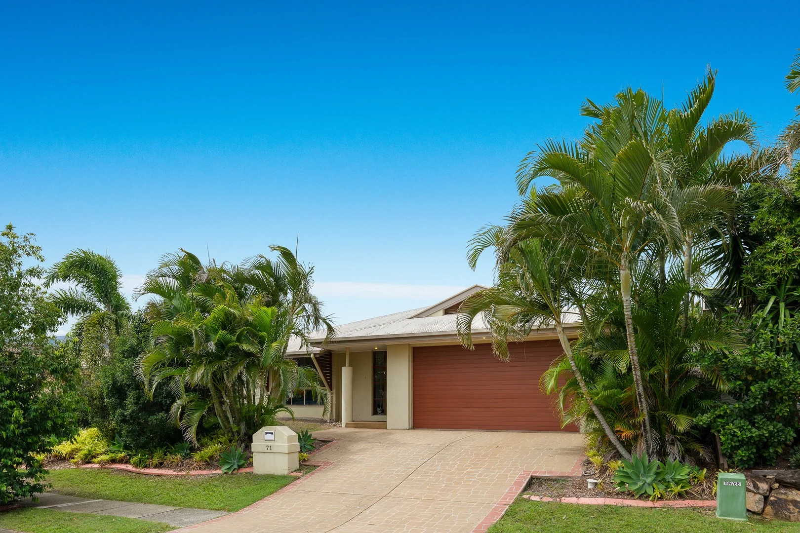 Primary image of 71 Gordon Crescent, Wakerley QLD 4154