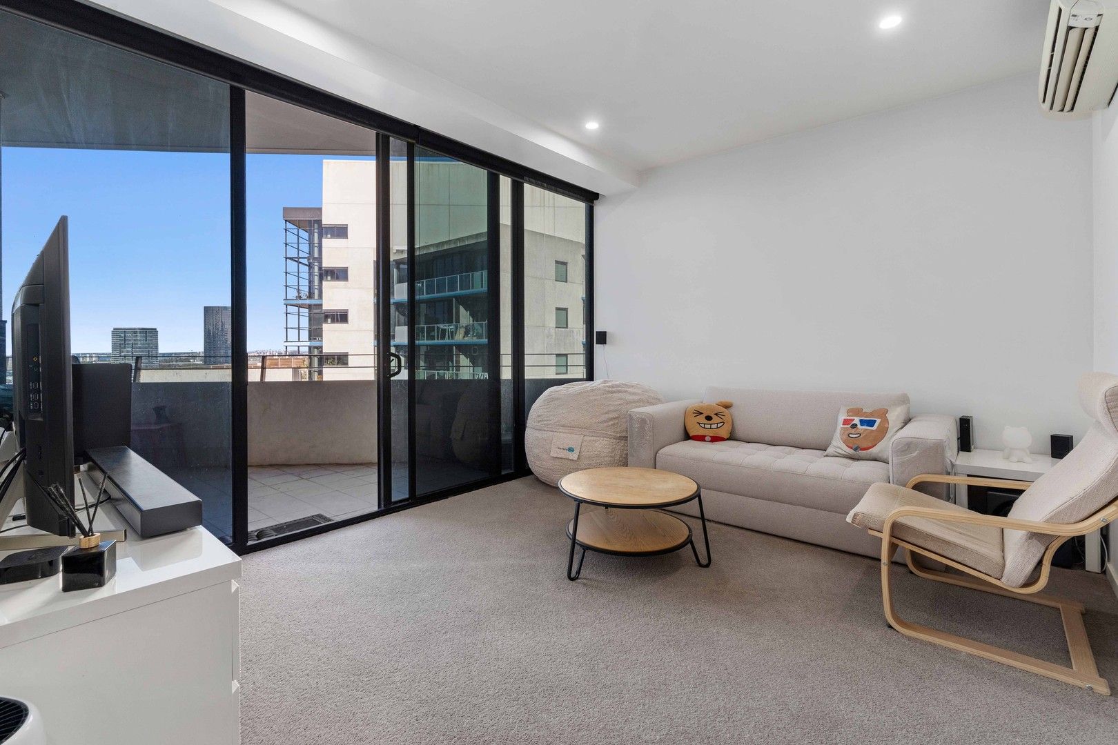 2 bedrooms House in 2006/15 Caravel Lane DOCKLANDS VIC, 3008