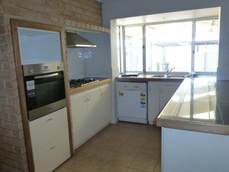 5 Hughenden Drive, Thornlie WA 6108 House For Rent Domain