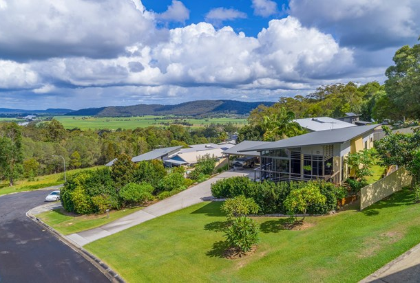 14 The Glen , Maclean NSW 2463