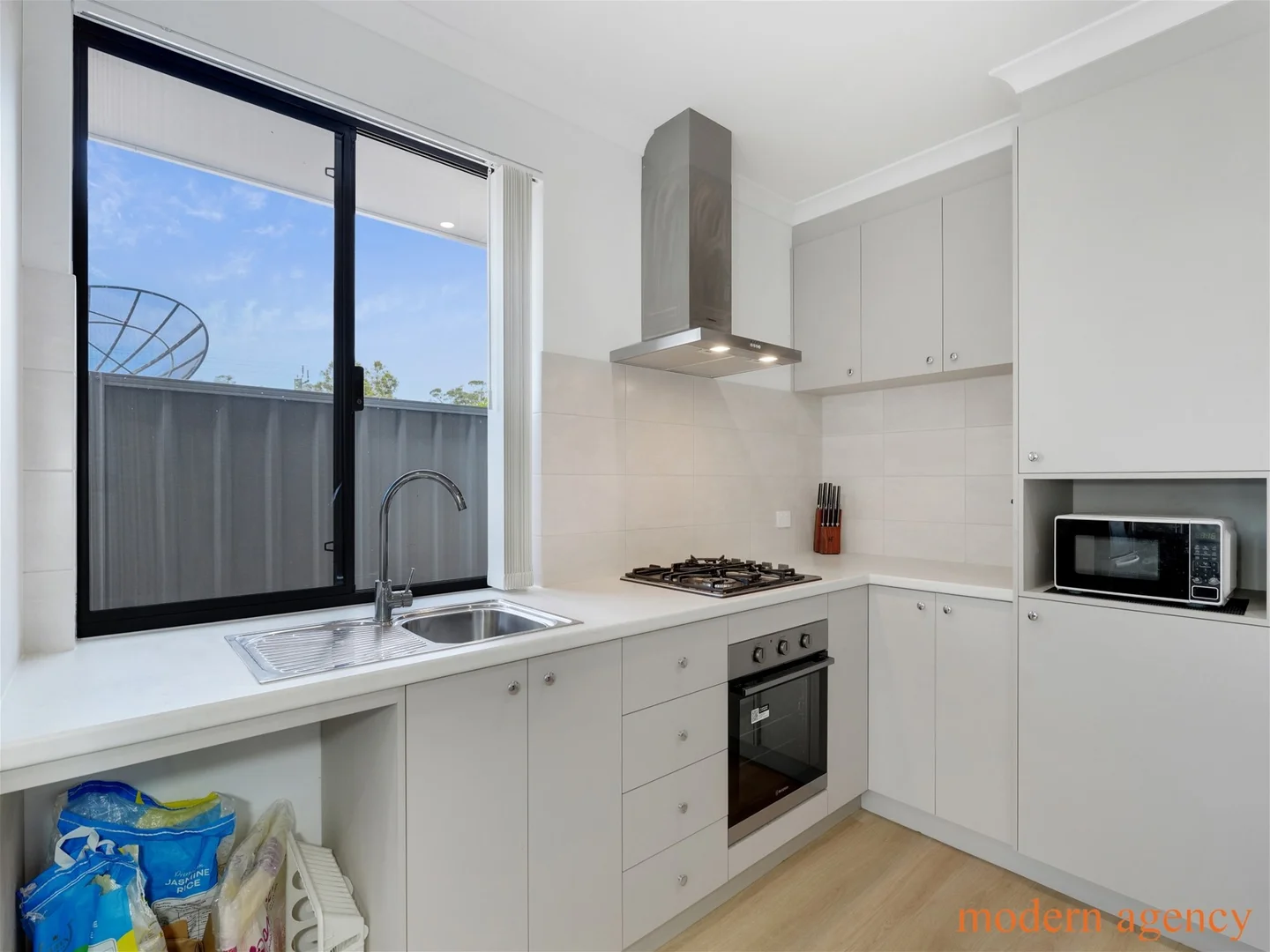 Additional image 35 of 57 Parmelia Avenue, Parmelia WA 6167