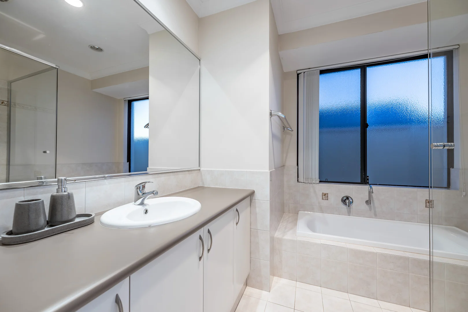 Additional image 23 of 6 Moonraker Rd, Jindalee WA 6036