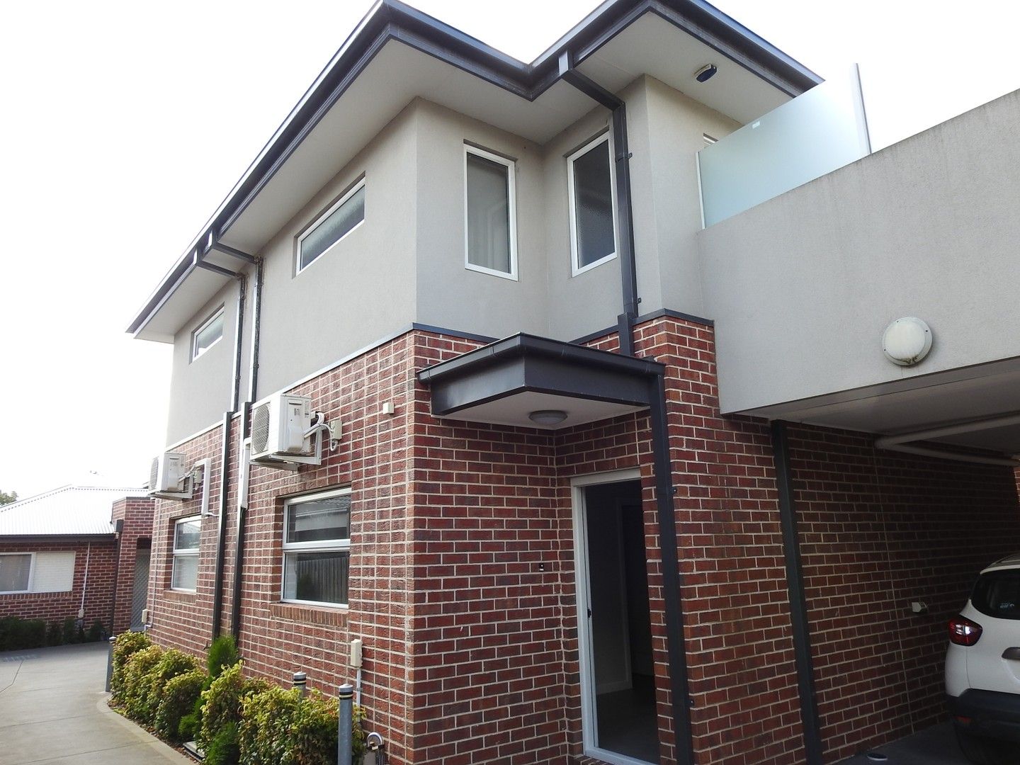 2 bedrooms Townhouse in 2/17 Compton Street RESERVOIR VIC, 3073