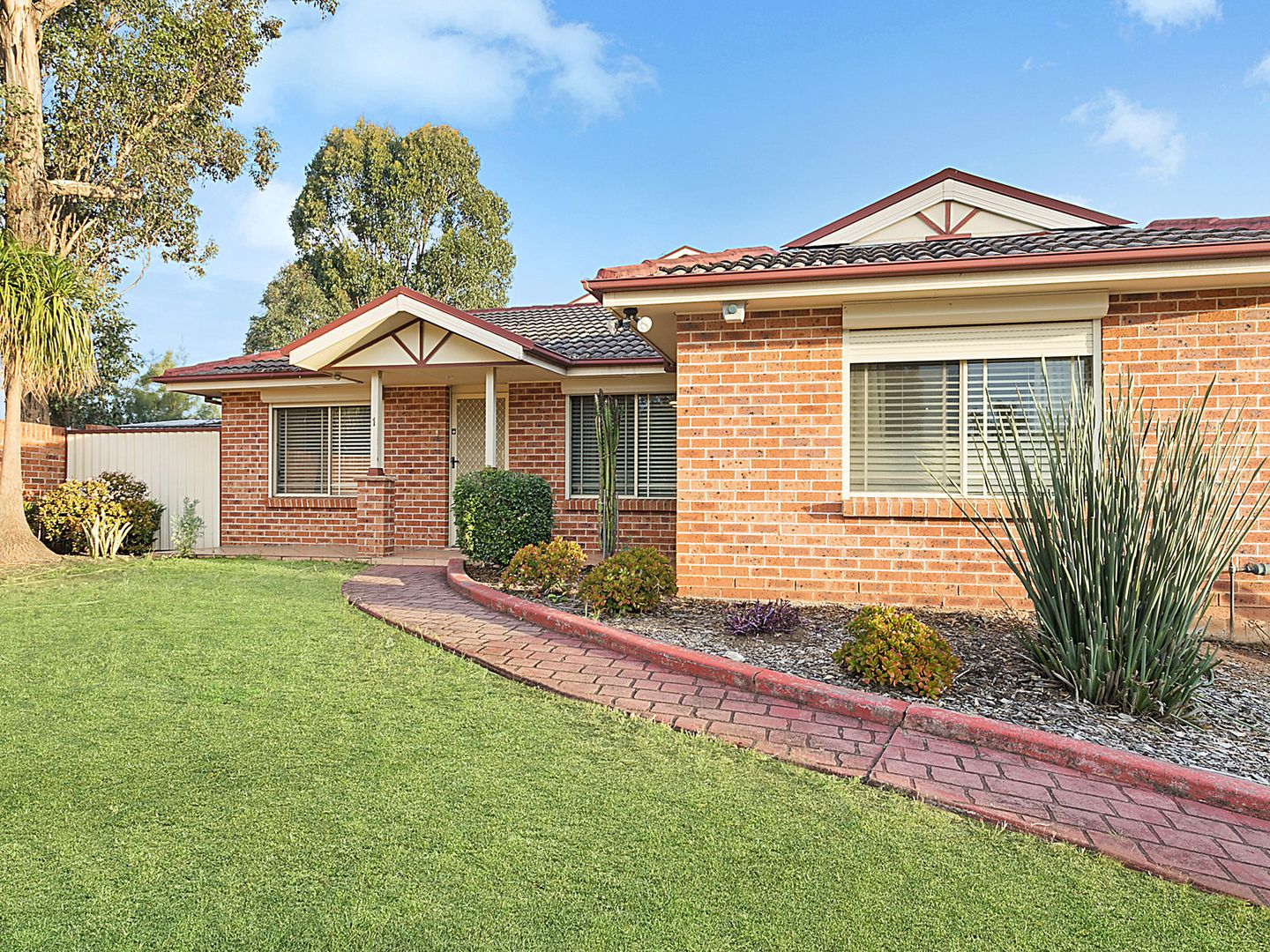 1/5 Corella Road, Green Valley NSW 2168