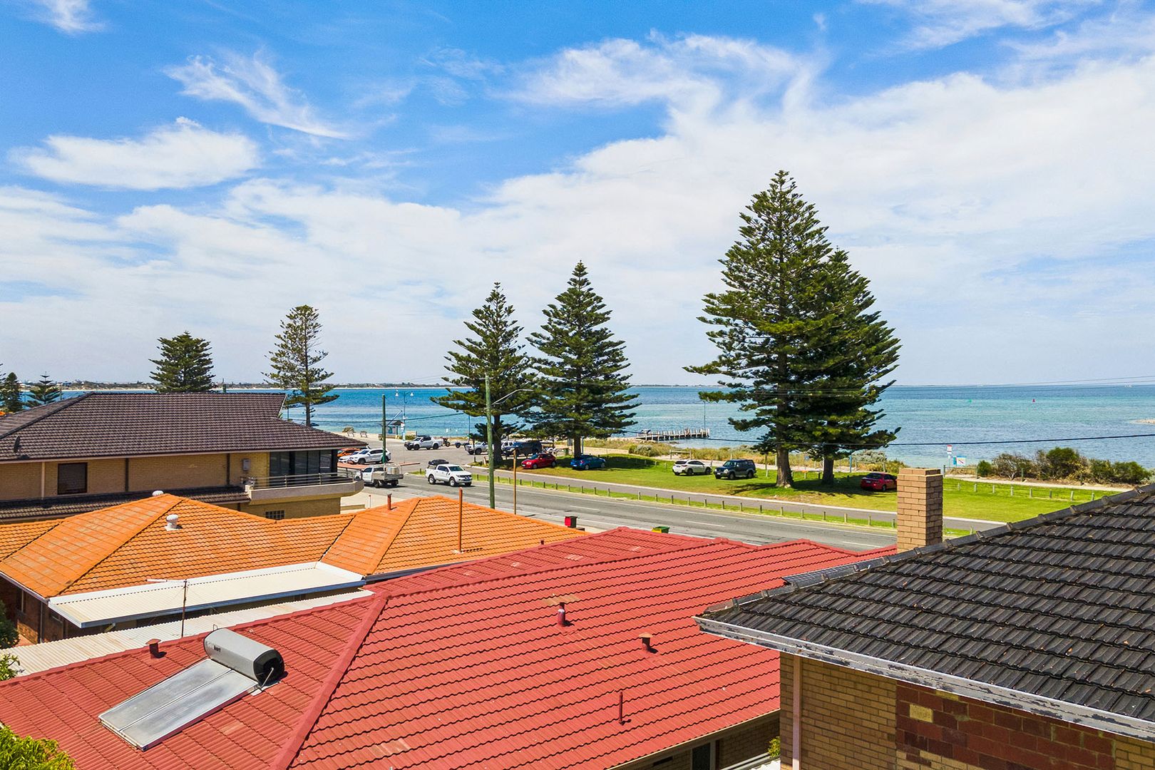 1 Hawker Street, Safety Bay WA 6169, Image 1