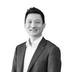 Alan Xuan Li, Sales representative