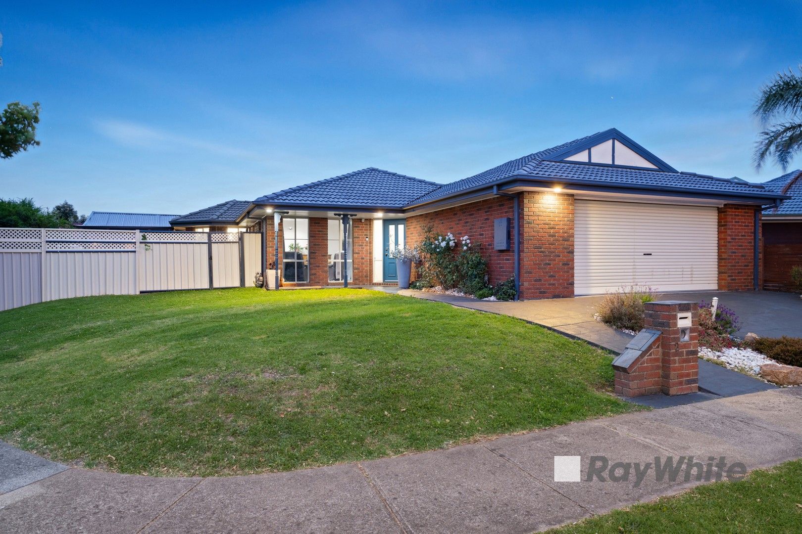 2 Sherwood Road, Narre Warren South VIC 3805, Image 0