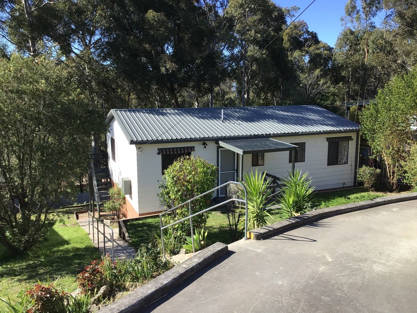 3 bedrooms House in 81 HERON ROAD CATALINA NSW, 2536