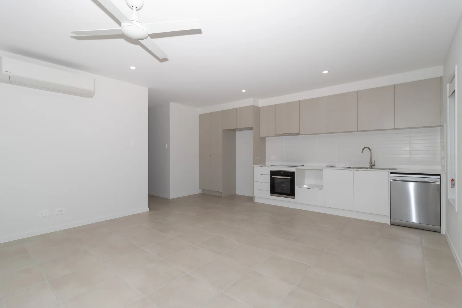 Additional image 3 of 1/29 Summer Drive, Wondunna QLD 4655