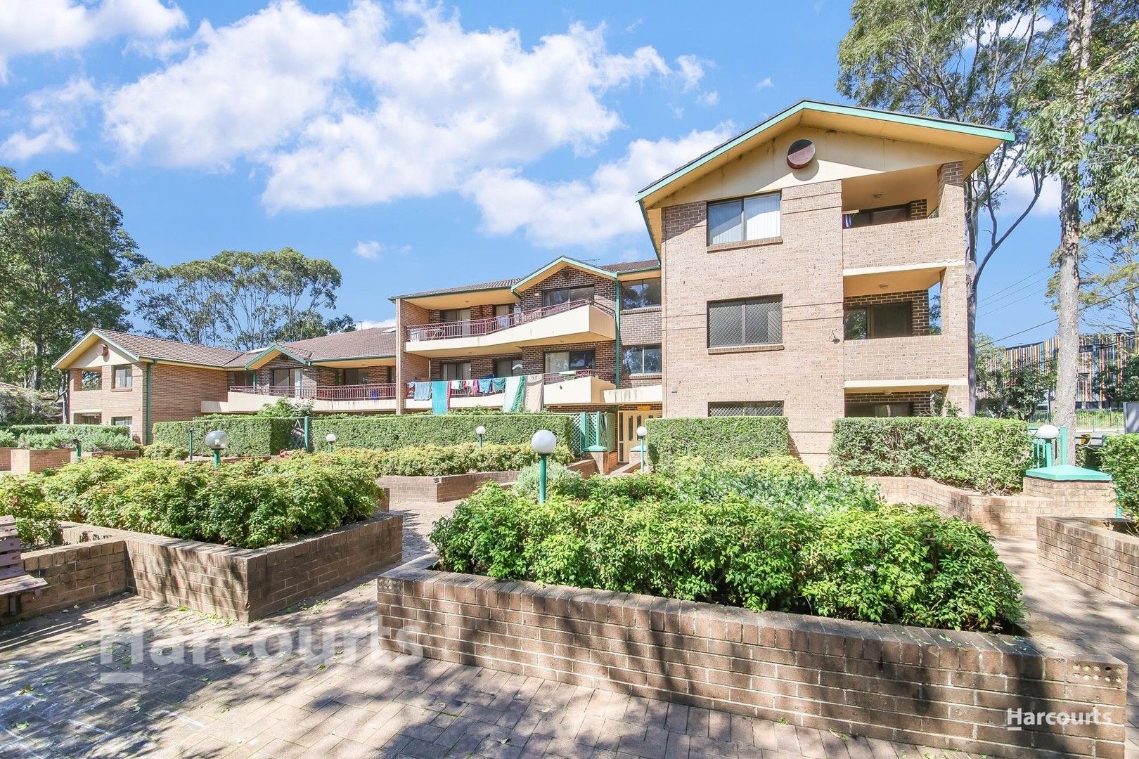 2 bedrooms Apartment / Unit / Flat in 12/164-168 Station Street WENTWORTHVILLE NSW, 2145