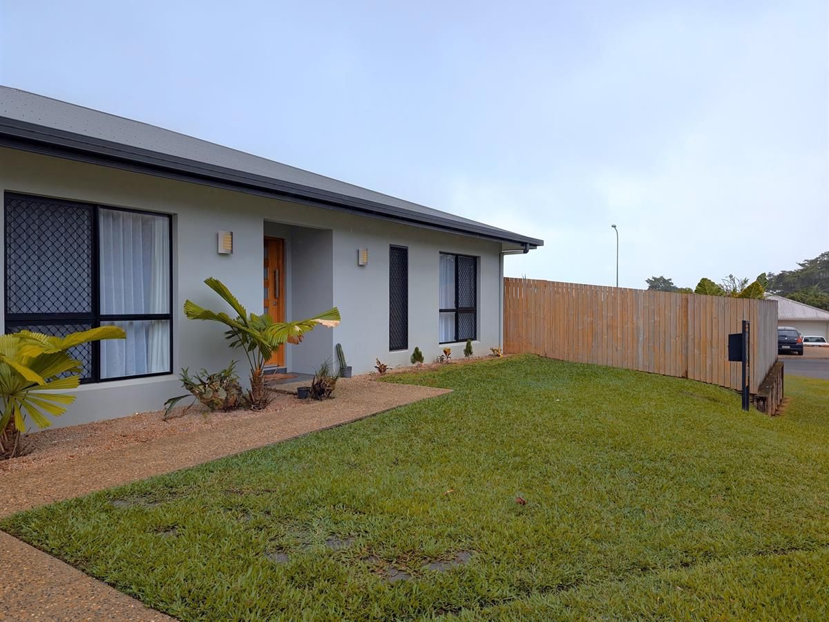 3 bedrooms House in 23 Lacebark Crescent BENTLEY PARK QLD, 4869