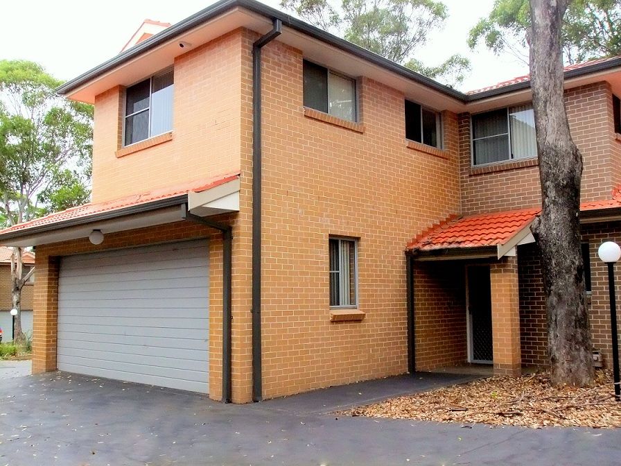 4 bedrooms Townhouse in 10/51-55 Warren Road WOODPARK NSW, 2164