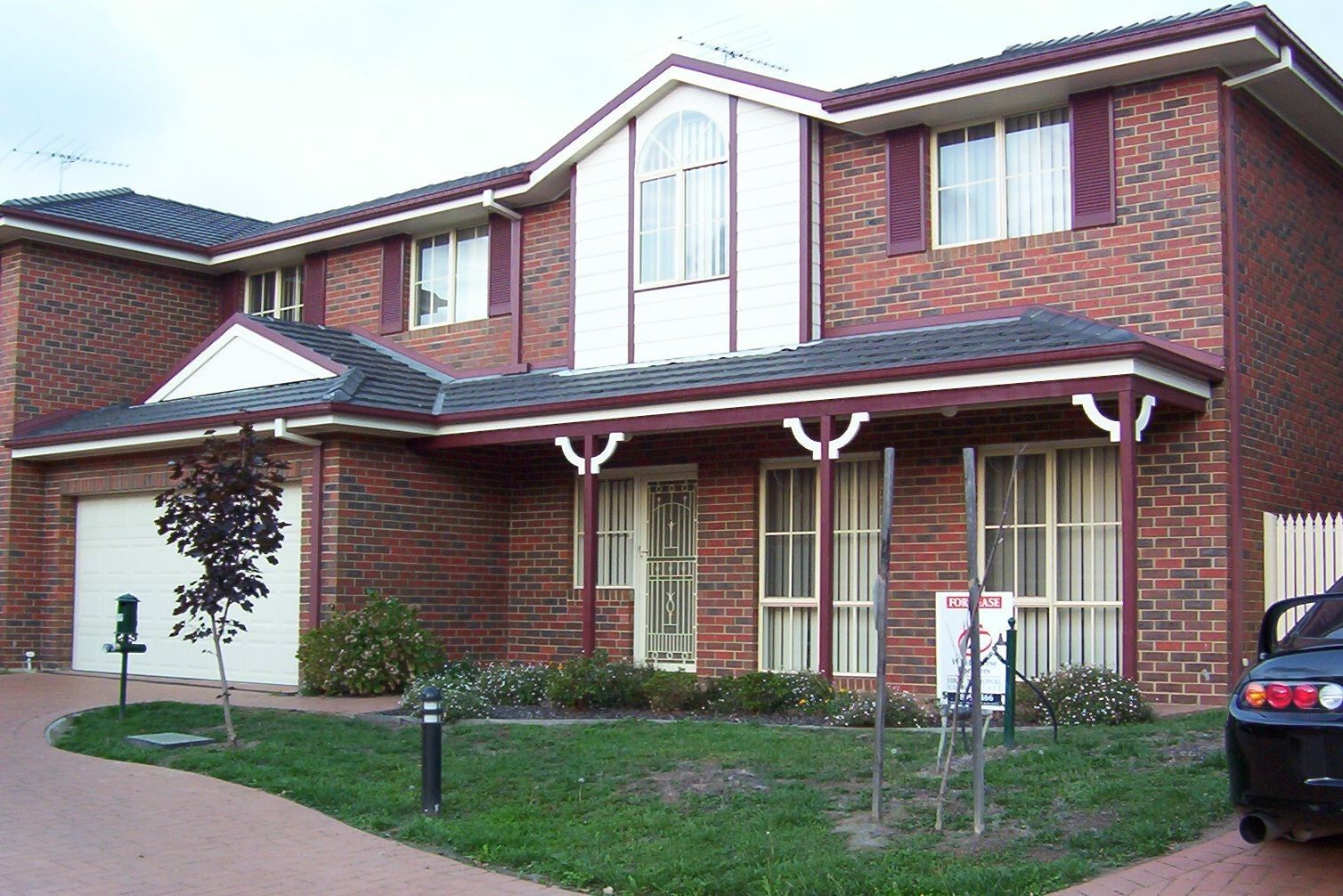 4 bedrooms House in 17 St Claire Walk DONCASTER EAST VIC, 3109