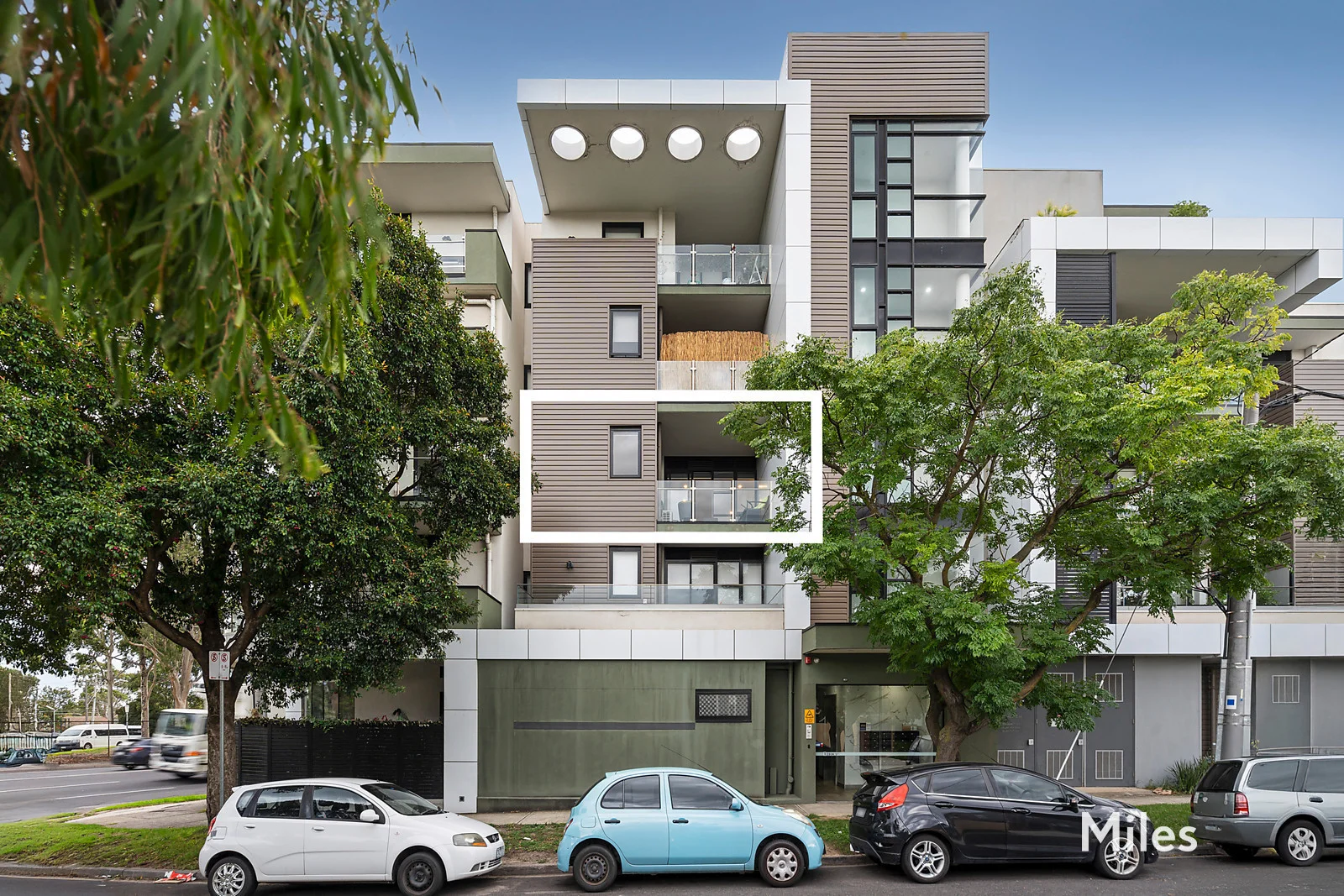 202/1 Eden Street, Heidelberg Heights VIC 3081