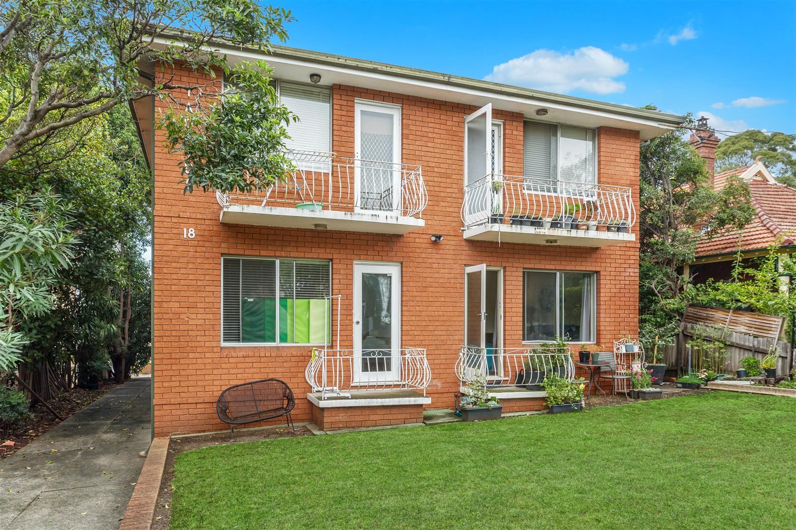 2 bedrooms Apartment / Unit / Flat in 2/18 King Street ASHFIELD NSW, 2131