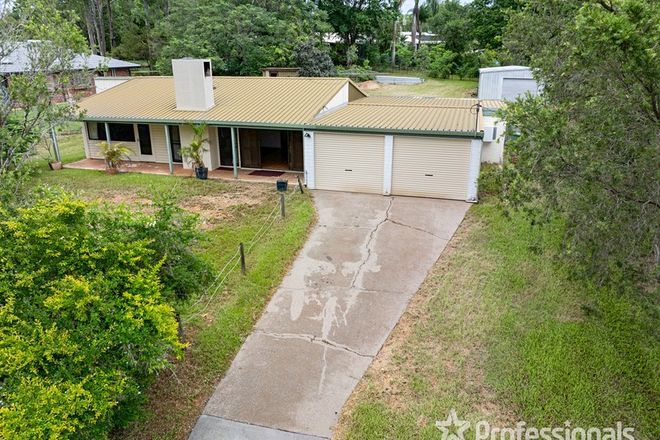Picture of 8 Julienne Street, SOUTHSIDE QLD 4570