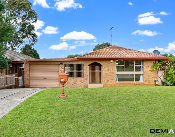 13 Cordelia Street, Rosemeadow NSW 2560