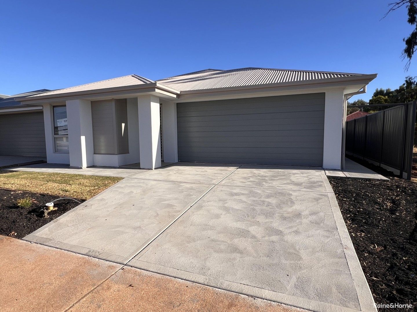 4 bedrooms House in 53 Hollow Drive ANDREWS FARM SA, 5114