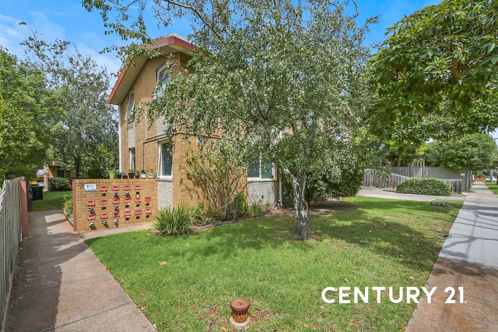 2/7 Anderson Court, Mentone VIC 3194, Image 2