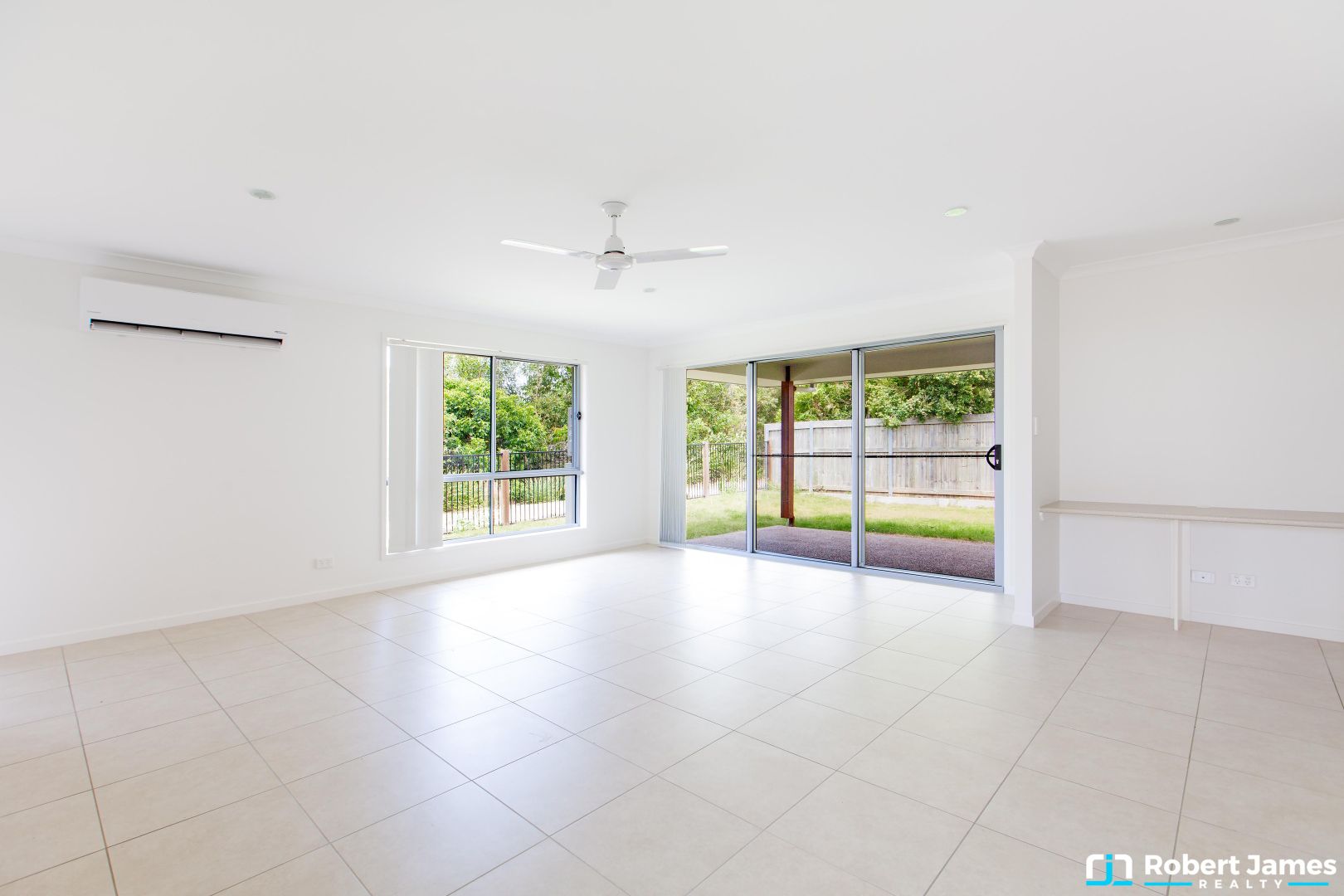 25 RUBY CRESCENT, Meridan Plains QLD 4551, Image 2