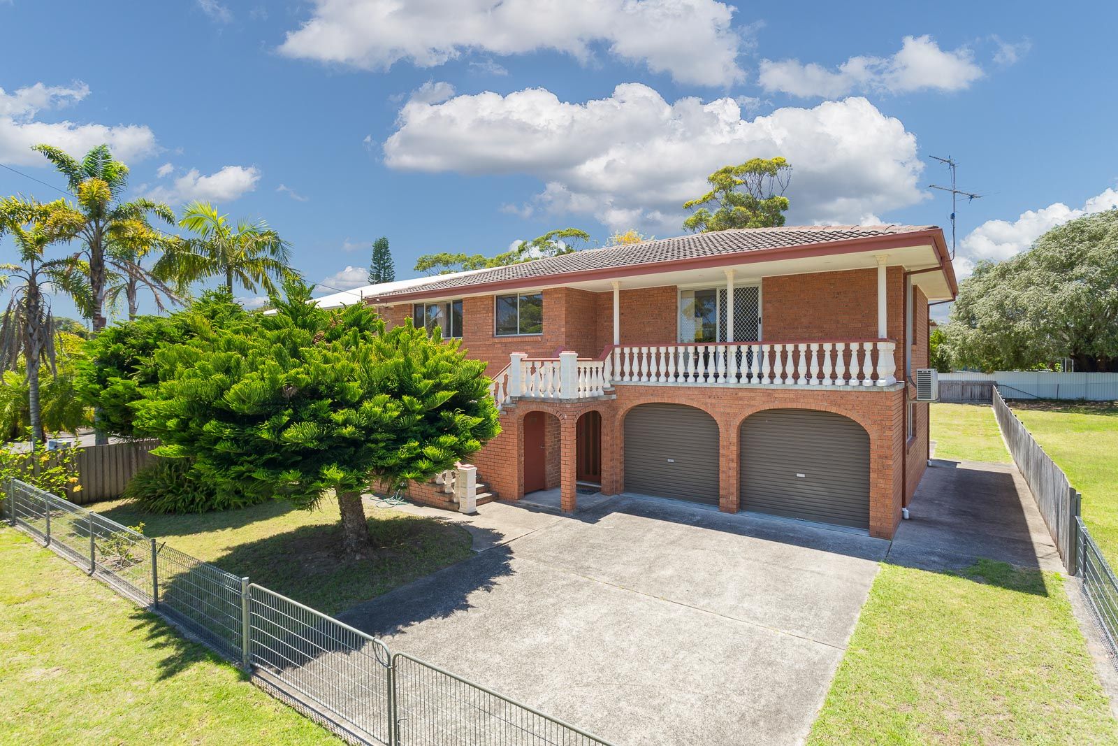 82 Smith Street, Broulee NSW 2537