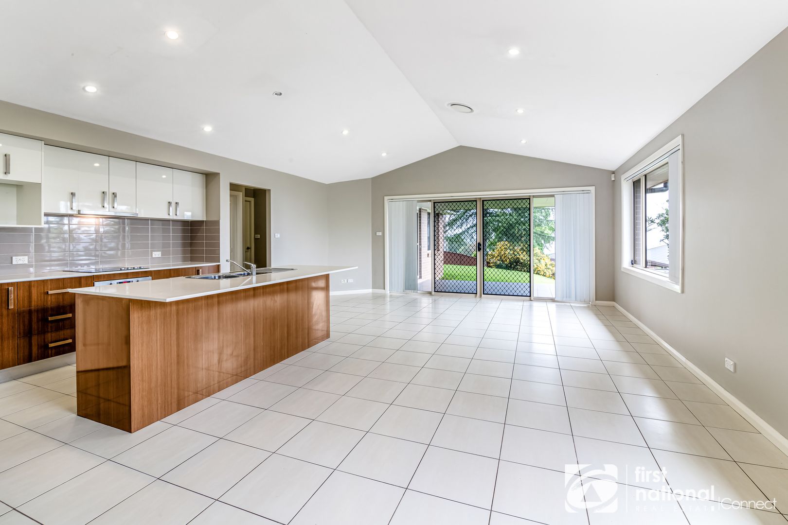 8 Longleat Rd, Kurmond NSW 2757, Image 2