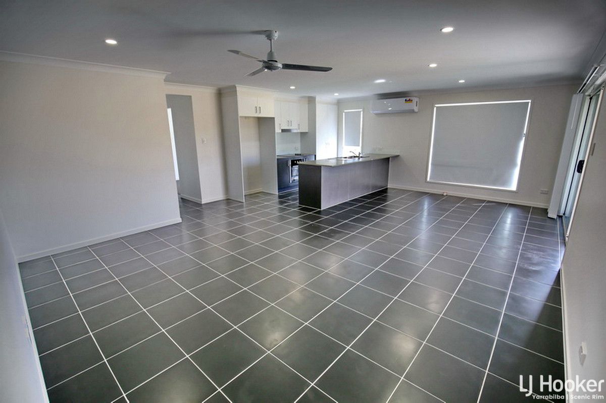 4 bedrooms House in 21 Darrau Avenue YARRABILBA QLD, 4207