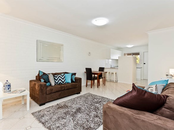 8/109 Weaponess Road, Wembley Downs WA 6019