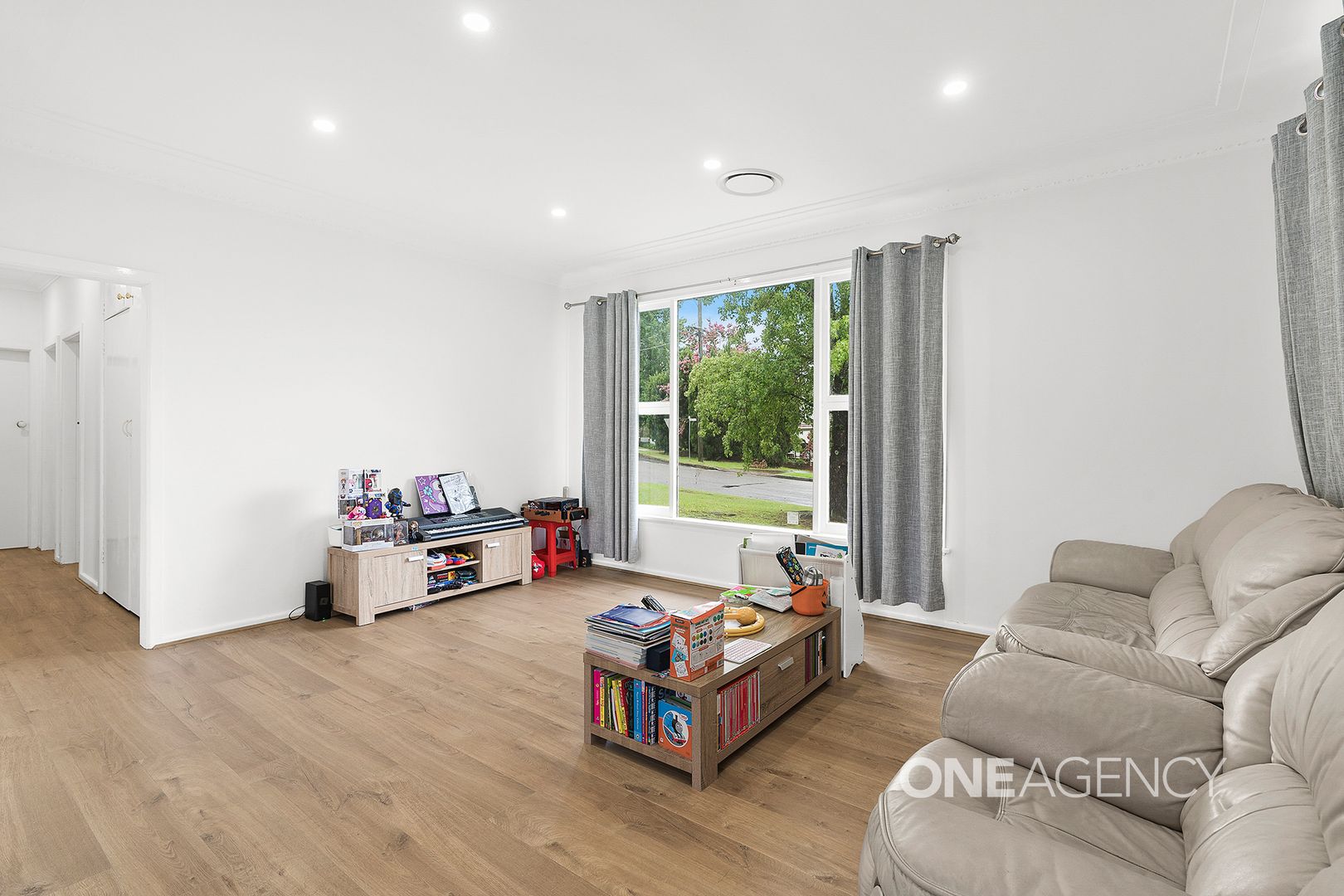 22 Walsh Crescent, North Nowra NSW 2541, Image 2