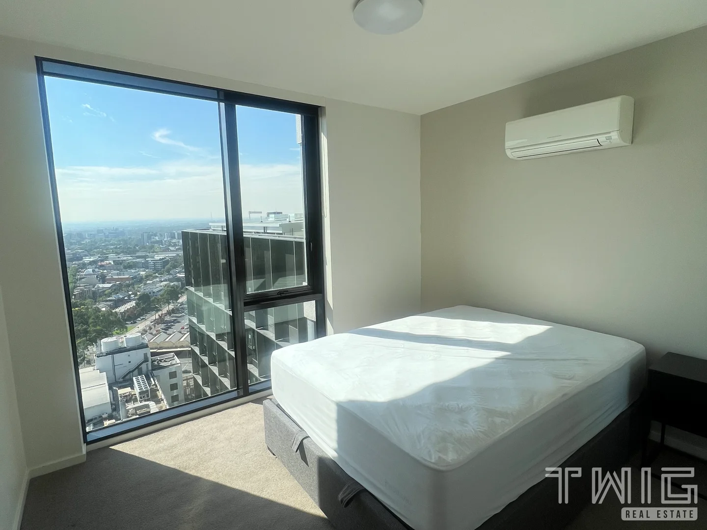 Additional image 7 of 2413/350 William Street, Melbourne VIC 3000