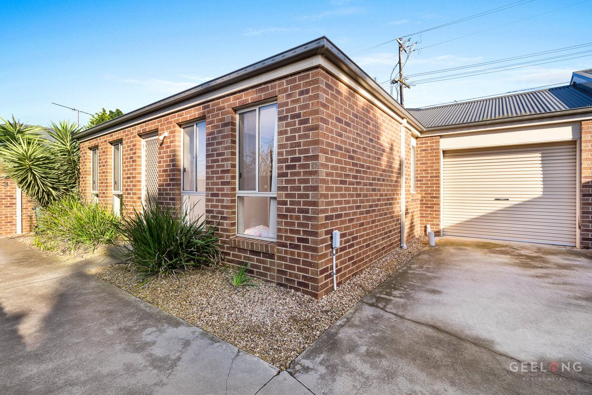 3 bedrooms Apartment / Unit / Flat in 2/211 Separation Street BELL PARK VIC, 3215