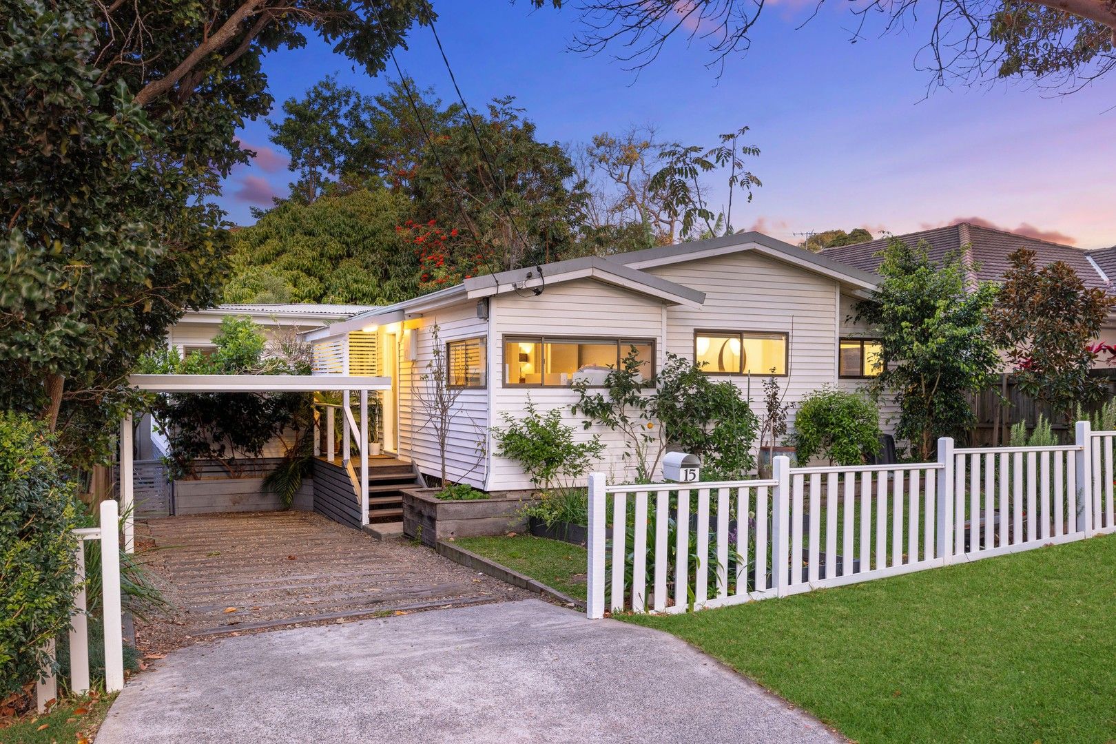 5 bedrooms House in 15 Arthur Street DEE WHY NSW, 2099
