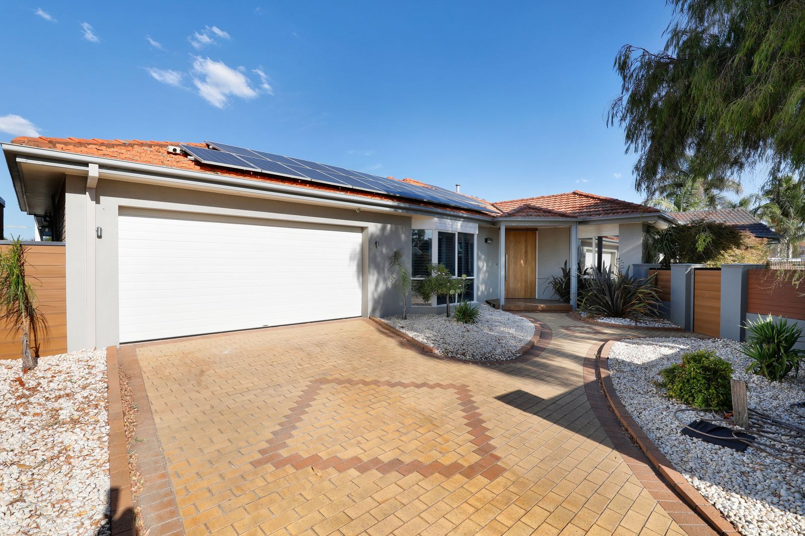 55 Myola Street, Patterson Lakes Property History & Address Research