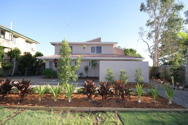Picture of 1/184 Torquay Road, SCARNESS QLD 4655