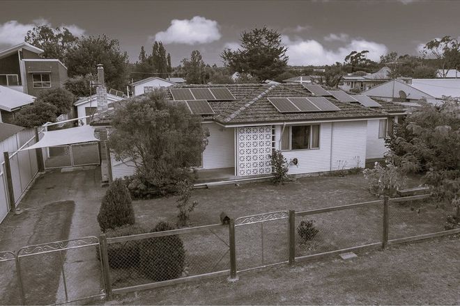 Picture of 6 Claude Street, ARMIDALE NSW 2350