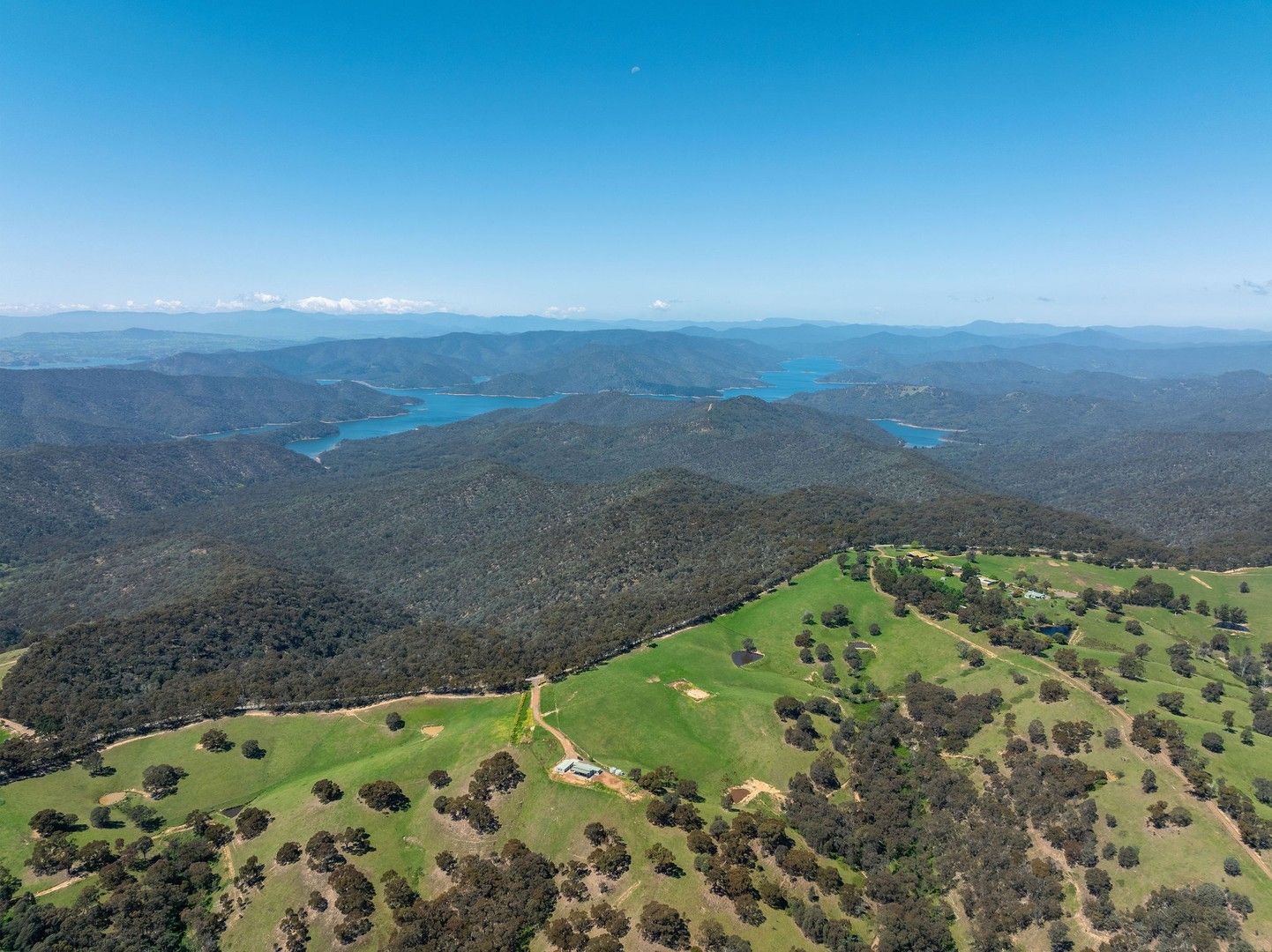 4 bedrooms Rural in 1725 Skyline Road MAINTONGOON VIC, 3714