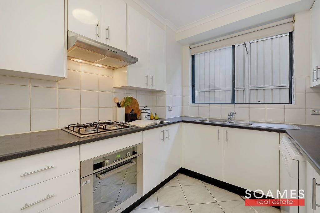 21/208 Pacific Highway, Hornsby NSW 2077, Image 2