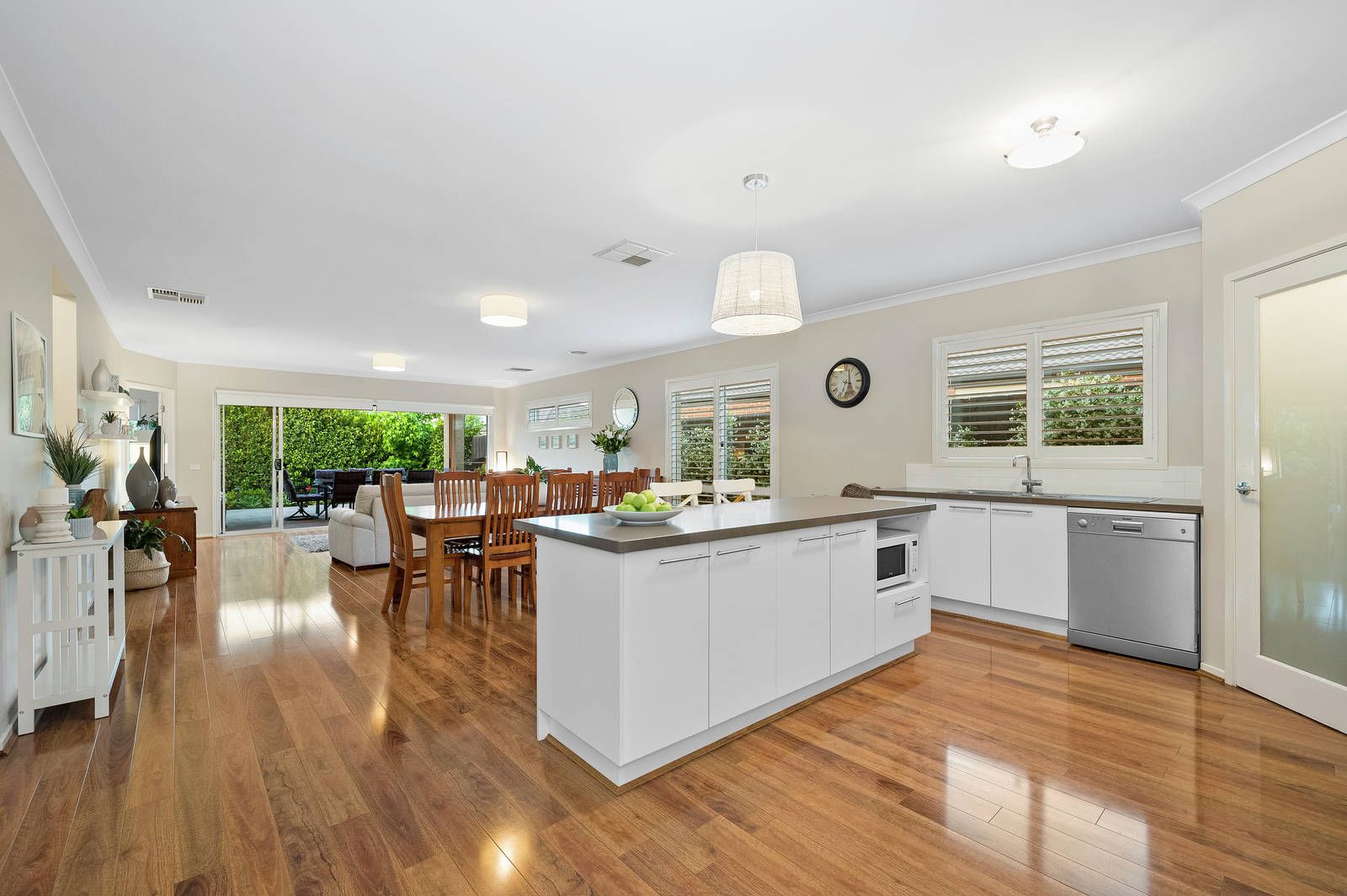 9 Vichy Avenue, Doreen VIC 3754, Image 2