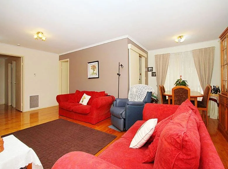 Additional image 4 of 20 Hinkler Drive, Mill Park VIC 3082