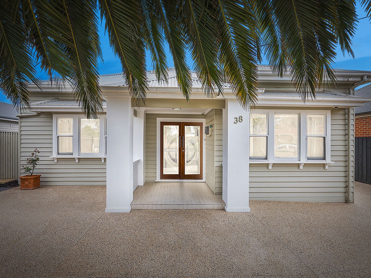 Sold 38 Collins Street Geelong West Vic 3218 On 23 Dec 2020 2016548661 Domain
