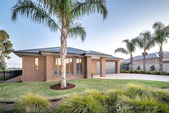 Picture of 13 Prospect Crescent, KIALLA VIC 3631